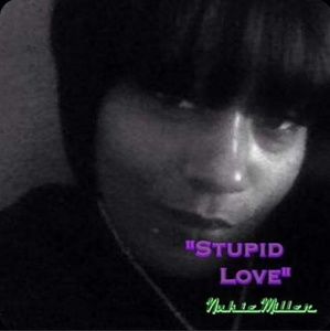 Meet your Posher, Dekisha